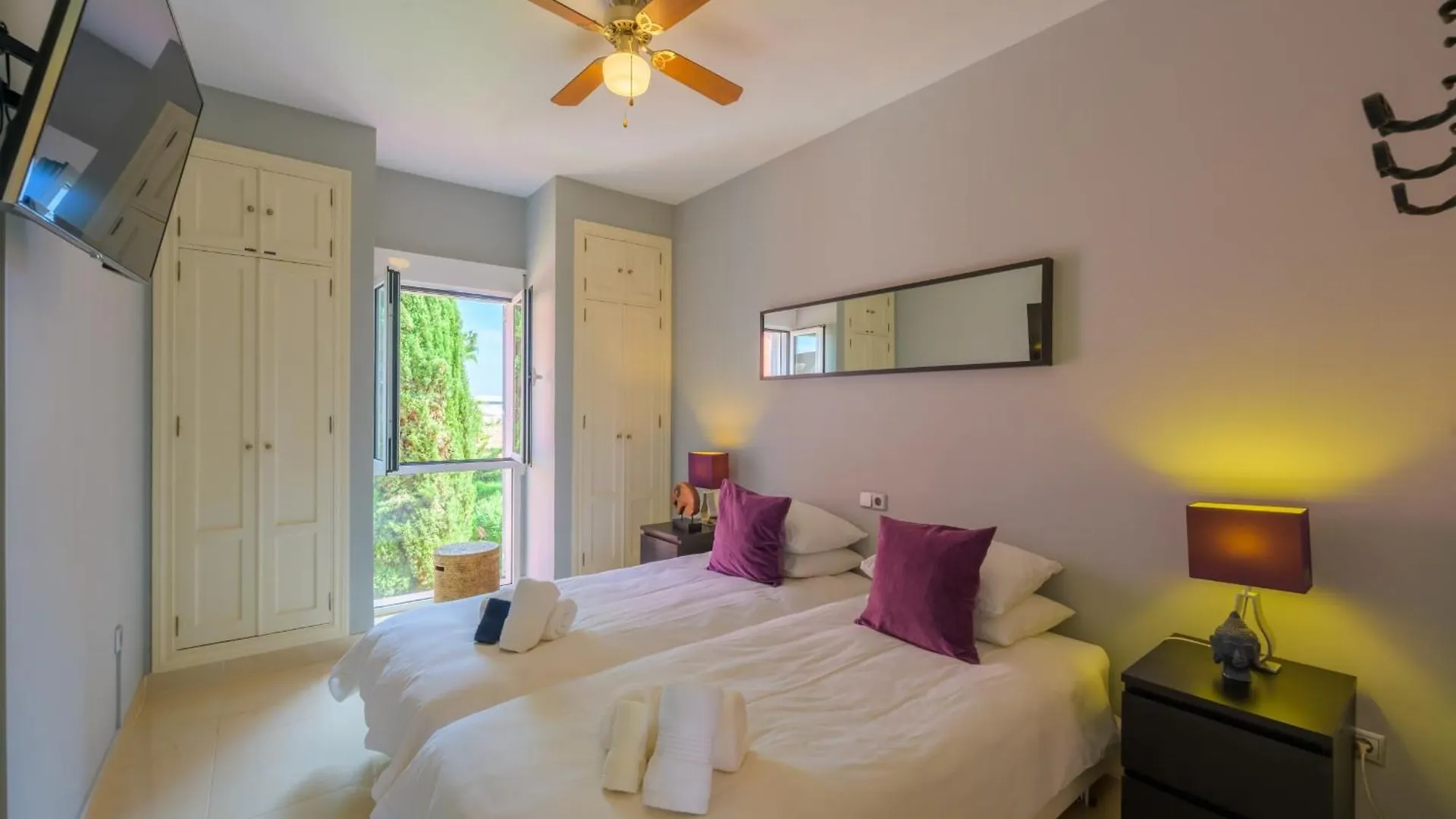 Holiday home Beautiful Frontline Beach Townhouse Marbella