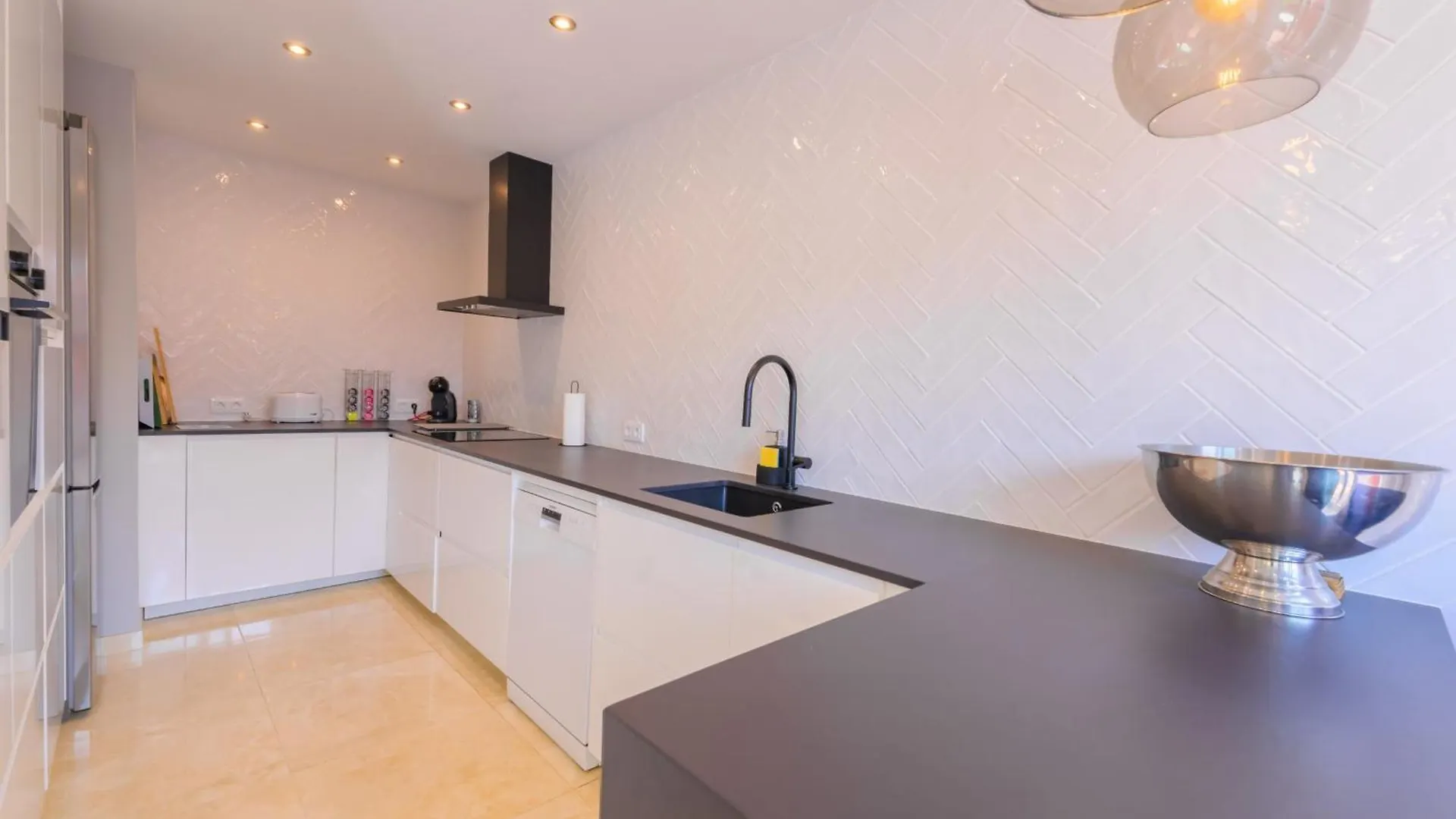 Beautiful Frontline Beach Townhouse Marbella Holiday home