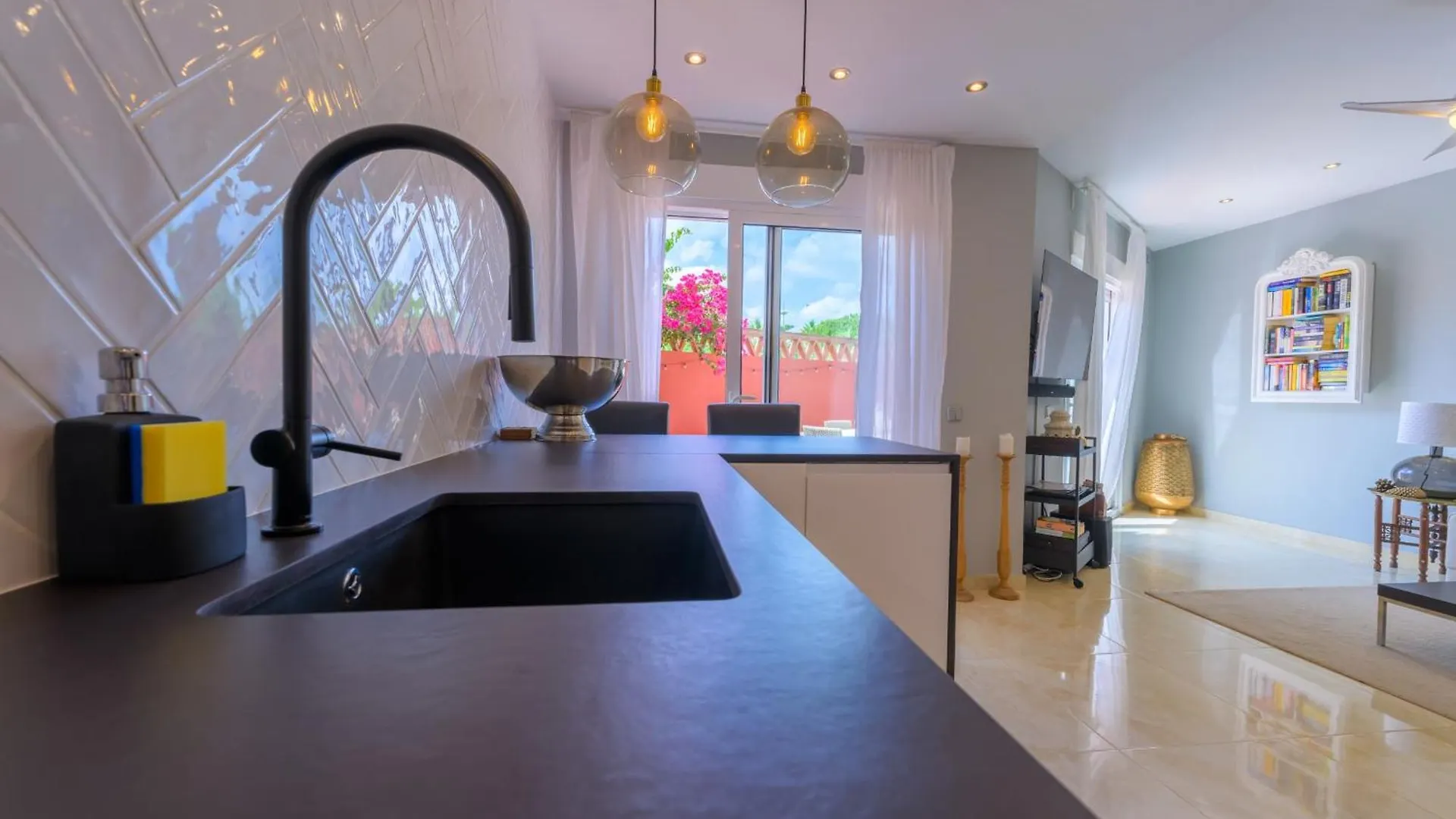 Beautiful Frontline Beach Townhouse Marbella 0*,  Spain